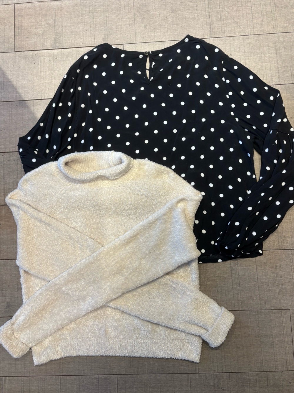 🔮2 Pieces🔮1 Polka Dot Blouse, 1 Soft Plush  Mock Neck Sweater, Both Size Large